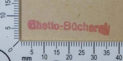 - (Zentralbücherei Theresienstadt Volkslesehalle;Ghetto-Bücherei (Theresienstadt)), Stempel: Exlibris; 'Ghetto-Bücherei'.  (Prototyp)