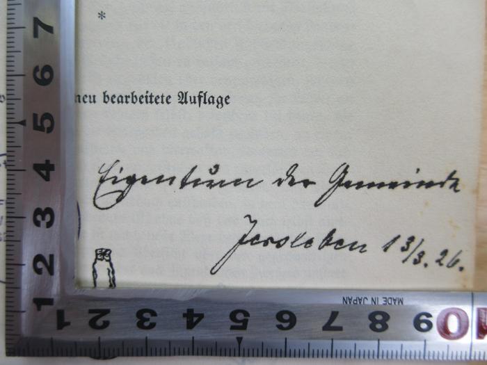 PE 0831 B/5 b/2 (ausgesondert) : Handbuch für das ländliche Fortbildungschulwesen in Preußen (1926);-, Von Hand: Name, Ortsangabe, Datum; 'Eigentum [der Gemeinde?] 
Jersleben 13/3.26.'