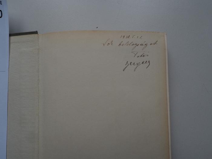 - (unbekannt), Von Hand: Datum; '1938.I.21. Soh boldogsa'g ot Tebe [xxx]'. 