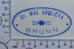 - (Hrdlička, Max), Stempel: Exlibris, Name; 'Dr. Max Hrdlička Brünn'.  (Prototyp)