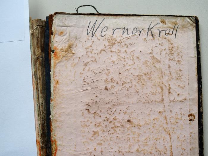 - (Kroll, Werner), Von Hand: Autogramm, Name; 'Werner Kroll'. 