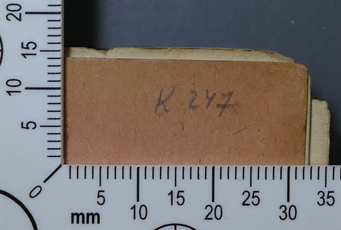 - (Jüdische Schülerbibliothek Pilsen), Von Hand: Nummer; 'K 247'. 