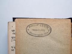- (Levin, Philip), Stempel: Name, Nummer, Ortsangabe; 'Philip Levin
Telefon C. 9298
Østerbrogade 134.'. 