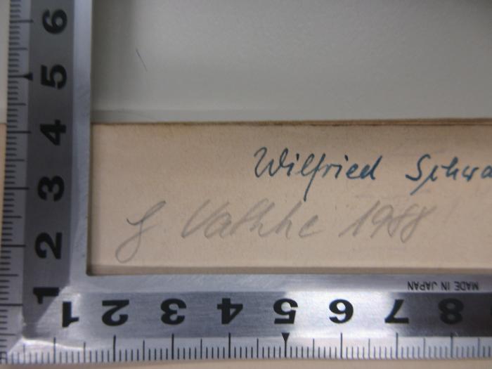 -, Von Hand: Name, Datum; '[G Va..ke?] 1988'