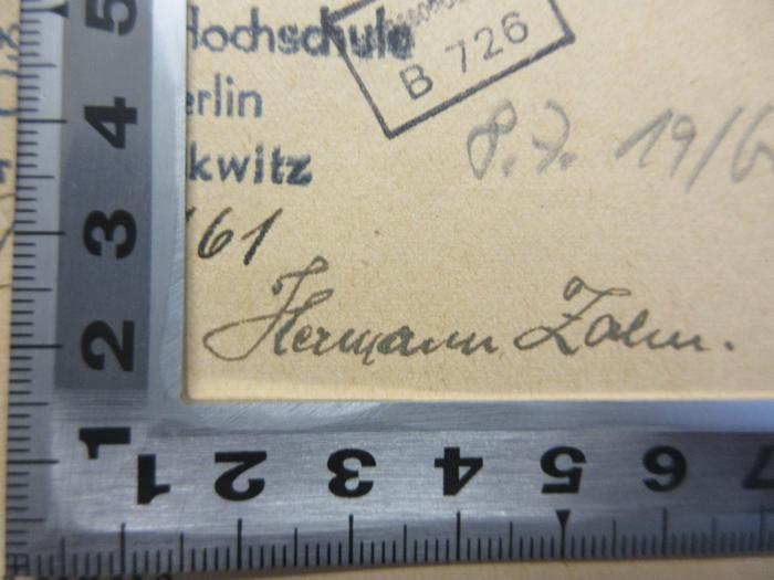 Spr 6 e tol 8.A. 1 : Neues spanisch-deutsches und deutsch-spanisches Wörterbuch ; Bd. 1 (Spanisch-Deutsch) (1922);-, Von Hand: Name; 'Hermann Zahn.' (Prototyp)