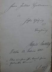 - (Hellmann, Julius;Knobloch, Alfred), Von Hand: Autor, Widmung, Name, Datum, Ortsangabe, Motto; 'Herrn Julius Hellmann in hoher Schätzung und Verehrung Alfred Knobloch. Berlin 13. Februar 1915.
"Wer einsam ist, lernt seine Gedanken kennen." (S. 47)'. 