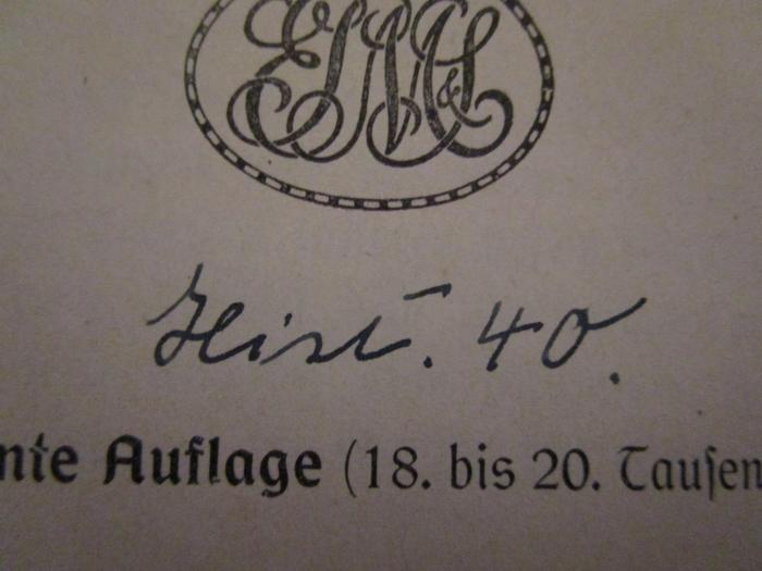  Weltgeschichte in Umrissen : Federzeichnungen eines Deutschen : ein Rückblick am Schlusse des neunzehnten Jahrhunderts (1908);- (unbekannt), Von Hand: Nummer, Signatur; 'Hist. 40.'. 