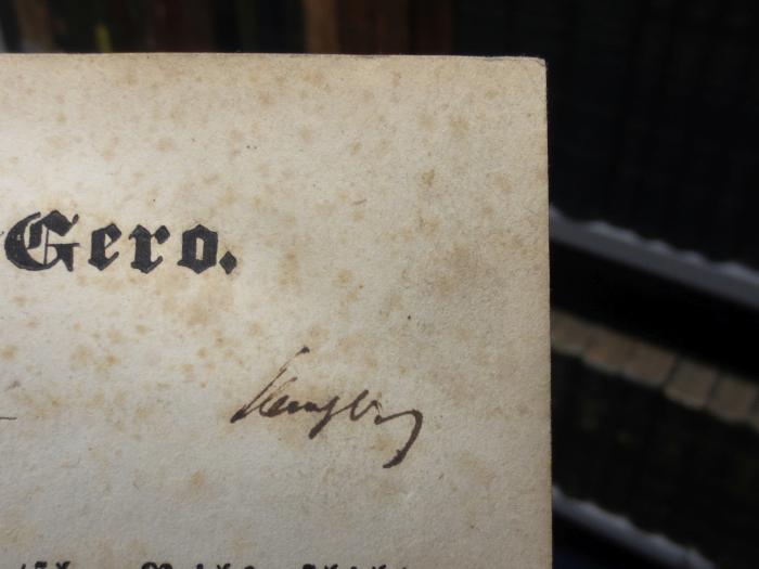 - (unbekannt), Von Hand: Autogramm, Name; '[...]'. 