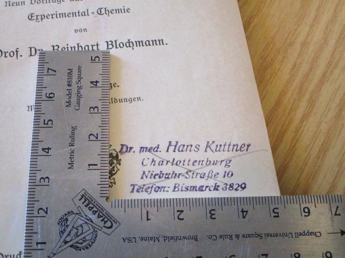 J / 320 (Kuttner, Dr. med. Hans), Stempel: Name, Ortsangabe, ; 'Dr. med Hans Kuttner
Charlottenburg
Niebuhr-Straße 10
Telefon: Bismarck 3829'.  (Prototyp)