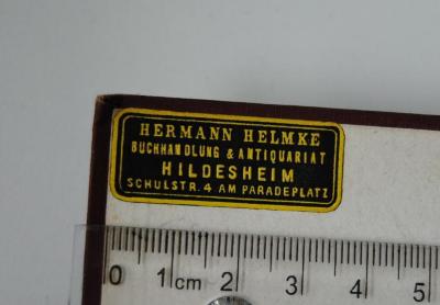 - (Hermann Helmke Buchhandlung &amp; Antiquariat), Etikett: Buchhändler; 'Hermann Helmke / Buchhandlung &amp; Antiquariat / Hildesheim / Schulstr. 4 / am Paradeplatz'. 