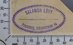 - (Lövy, Salamon), Stempel: Name, Exlibris; 'Salamon Lövy
Pressburg, Schlosstrasse 64'.  (Prototyp)