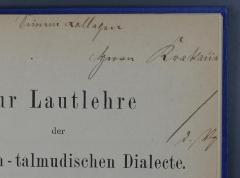 - (Rülf, Gutmann;Krakauer, Moses/Moritz), Von Hand: Widmung; 'Seinem Collegen 
Herrn Krakaue[r] / 
d. Vf
'. 