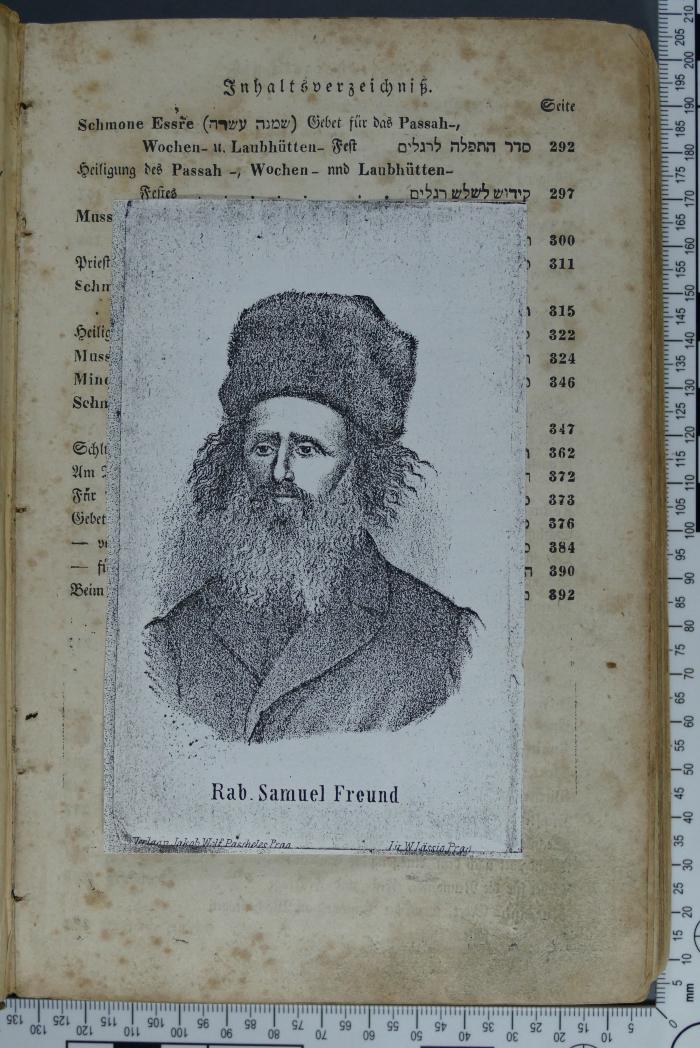 - (Freund, Samuel), Papier: Portrait; 'Rab. Samuel Freund 
Verlag Jakob Wolf Pascheles Prag 
Lit. W. Lässig Prag'. 