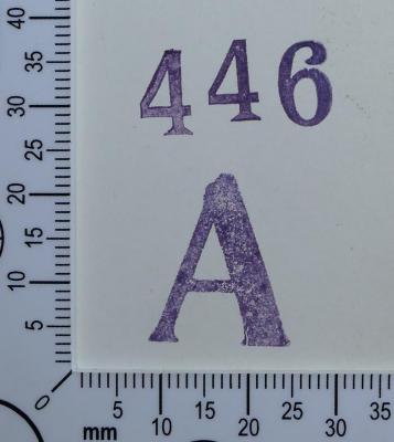 - (Jüdische Schülerbibliothek Pilsen), Stempel: Signatur; '446 A'. 