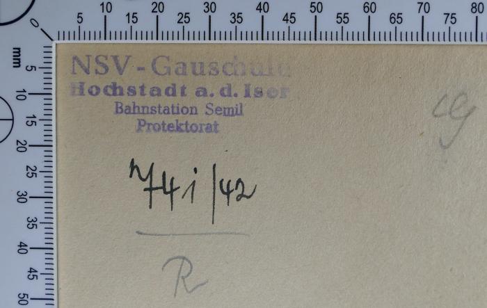- (Nationalsozialistische Volkswohlfahrt (NSV);NSV-Gauschule Hochstadt a.d. Iser), Stempel: Exlibris, Name; 'NSV-Gauschule 
Hochstadt a.d. Iser 
Bahnstation Semil 
Protektorat'.  (Prototyp)