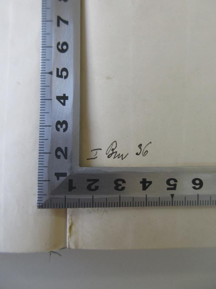 Q 642 6 (ausgesondert) : Die Regelung des Arbeitsverhältnisses bei Vergebung öffentlicher Arbeiten (1907);- (Reichspostamt (Berlin). Bücherei), Von Hand: Nummer; 'I Bm 36'. 