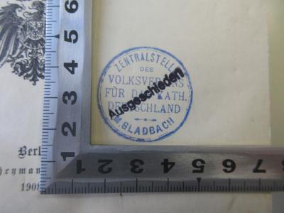 Q 642 8 (ausgesondert) : Die Weiterbildung des Tarifvertrags im Deutschen Reich (1908);- (Zentralstelle des Volksvereins für das Kath. Deutschland M. Gladbach), Stempel: Name, Ortsangabe; 'Zentralstelle des Volksvereins für d[as] Kath. Deutschland M. Gladbach'. 