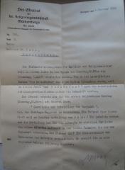 - (Kahn, Moses;Oberrat Der Israelitischen Religionsgemeinschaft Württembergs), Post: Datum, Name, Berufsangabe/Titel/Branche, Ortsangabe; 'Der Oberrat der Isr. Religionsgemeinschaft Württembergs
[...]
Stuttgart, den 4. Februar 1930
[...]
Herrn Rabbiner Dr. Kahn, Mergentheim.
Der Ferienfortbildungskurs für Rabbiner und Religionslehrer soll in diesem Jahre in den Tagen [...]
Dr M[...]'. 