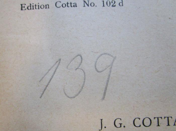 - (Bergungsstelle 139, Bibliothek des Herrn Gumal Bockhacker), Von Hand: Nummer; '139'.  (Prototyp)