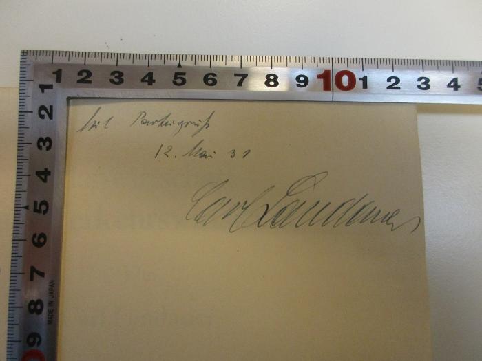 - (Landauer, Carl), Von Hand: Widmung, Name; 'Mit Parteigruß 12. Mai 31 Carl Landauer'. 