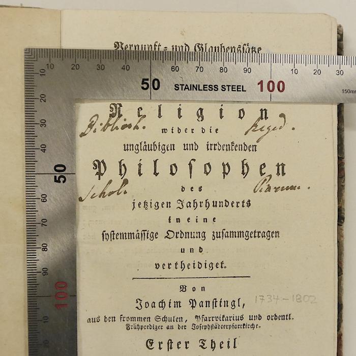 Rara M 192 bis 194 : Vernunft- und Glaubenssätze von Erkenntniss Gottes, der natürlichen, und wahren geoffenbarten christlichen Religion. 1 bis 3 (1788);-, Von Hand: Berufsangabe/Titel/Branche; 'Biblioth. […] Schol. Piarum'