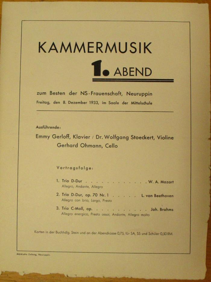 -, Papier: Datum, Ortsangabe, Lesezeichen; 'Kammermusik 1. Abend
zum Besten der NS-Frauenschaft, Neuruppin
Freitag, den 8. Dezember 1933, im Saale der Mittelschule
[...]'