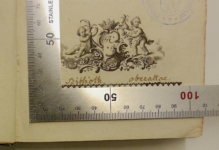 Rara M 257 : Theologia Christiana Theoretica. 1. De Deo Uno (1776);-, Von Hand: Name, Berufsangabe/Titel/Branche, Ortsangabe; 'Biblioth. oberaltac.[?]'