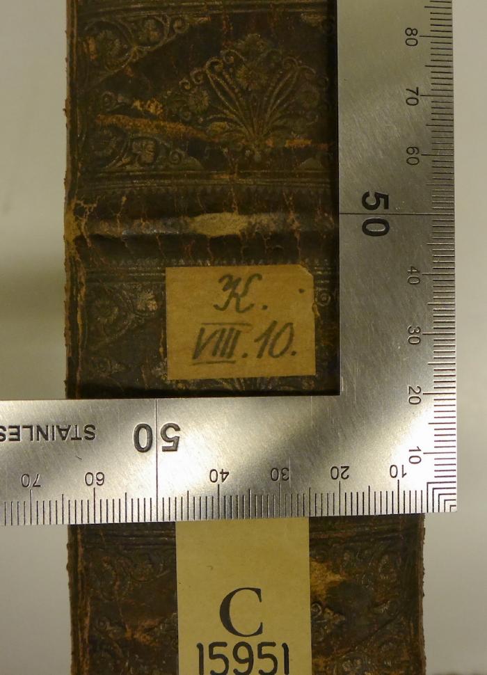Rara M 474 : Theologia Scholastica Morali-Polemica Juxta Mentem Doctoris Subtilis Joannis Duns Scoti. 1-2 (1732);-, Etikett: Signatur; 'K. VIII. 10.'