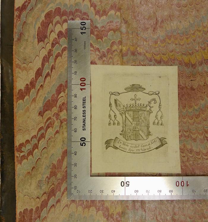 Rara M 515 : R. P. Thomae Sanchez Cordubensis È Societate Jesu, De Sancto Matrimonii Sacramento Disputationum. 1-3 (1739);- (Kollonitz, Graf Ladislaus), Etikett: Wappen, Name, Ortsangabe; 'Ex libris Ladisl. Com.a' Kol-lonitz Epis. M:Varad.'.  (Prototyp)