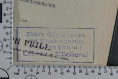 - (Städtisches Gmynasium und Studienanstalt Velbert (Rhld.) Leih-Bücherei), Stempel: Exlibris, Name; 'Städt. Gymnasium 
und Studienanstalt Velbert (Rhld.)   
Leih-Bücherei '.  (Prototyp)