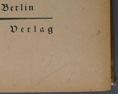 - (Antiquariat "Kniha A 4"), Von Hand: Buchhändler; '[.]44[...] / 16-'. 