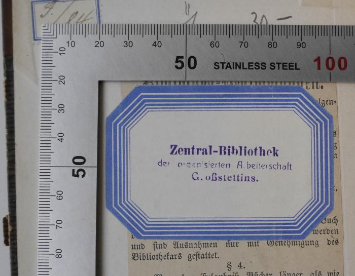 GB M 1957 : Das Evangelium des Gottesleugners (1893);-, Etikett: Name; 'Zentral-Bibliothek der organisierten Arbeiterschaft Großstettins. [Stempel auf Etikett]'