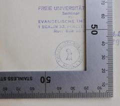 - (Universität Basel), Stempel: Name, Berufsangabe/Titel/Branche; 'Universitäts-Bibliothek Basel'.  (Prototyp)