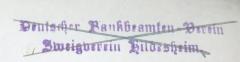 - (Deutscher Bankbeamten-Verein e.V., Zweigverein Hildesheim), Stempel: Berufsangabe/Titel/Branche, Name, Ortsangabe.  (Prototyp)
