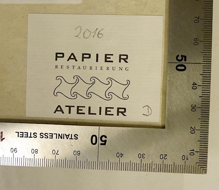 GB M 2024 : Kleines Lehrbuch der katholischen Religion in Fragen und Antworten (1820);-, Etikett: Buchbinder; '2016 Papier Restaurierung Atelier' (Prototyp)