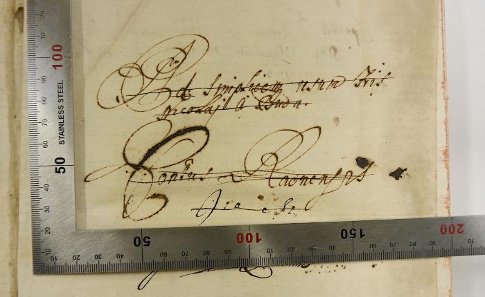 Rara M 549 : Theologia moralis usitato in scholis ordine, ac methodo concinnata, ab oppositis argumentis vindicata, et numerosis conscientiae casibus. 2 (1740);-, Von Hand: Name, Berufsangabe/Titel/Branche, Ortsangabe; 'Ad simplicem usum … Nicolai a Buda.
Contus Radnensis[?]'
