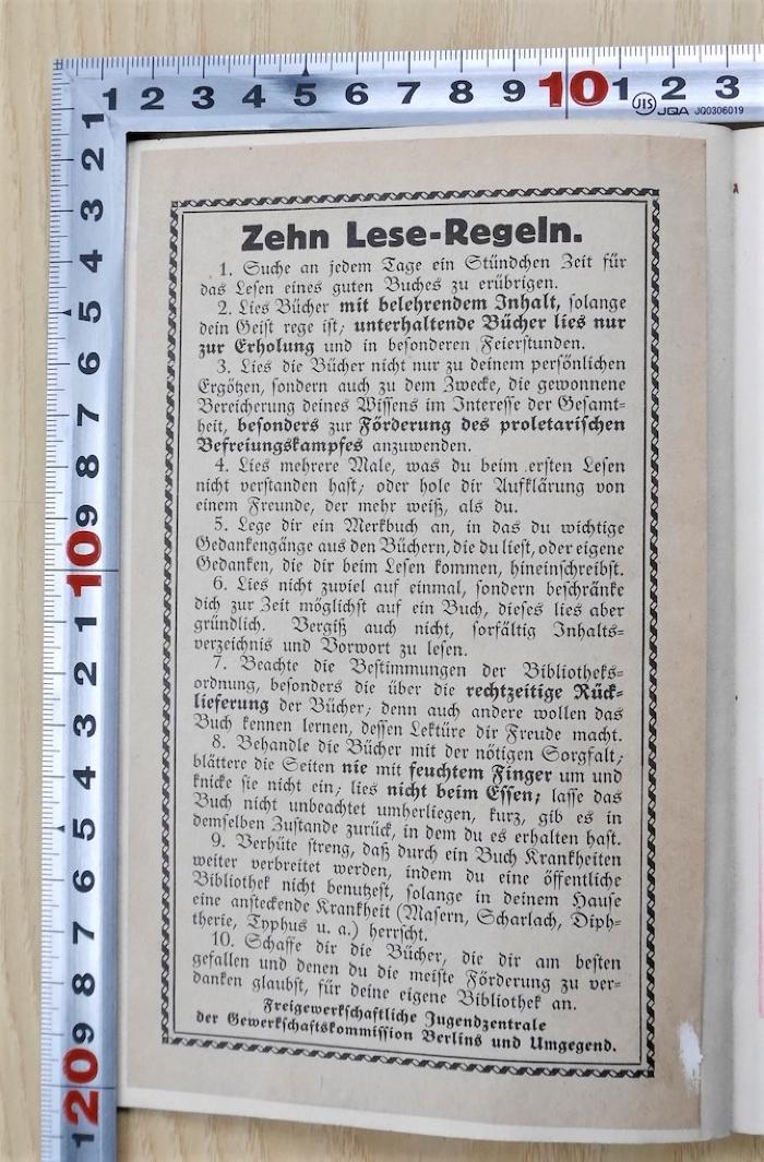 SA 316 : Im Dienste der Freiheit : Freud und Leid aus 6 Jahrzehnten Kampf und Aufstieg (1927);-, Etikett: Annotation; 'Zehn Lese-Regeln.
...'
