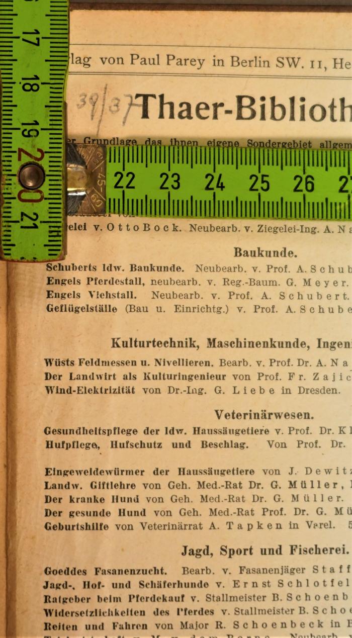 - (Antiquariat Alfred Wolf (Wien)), Von Hand: Inventar-/ Zugangsnummer, Buchhändler; '39/37'. 