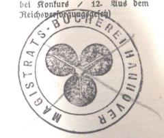 - (Hannover. Magistrat. Bibliothek), Stempel: Name, Berufsangabe/Titel/Branche, Ortsangabe; 'MAGISTRATS-BÜCHEREI HANNOVER'. 