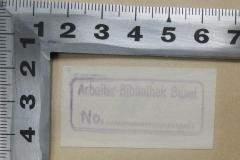 - (Arbeiter-Bibliothek Basel), Stempel: Ortsangabe, Signatur; 'Arbeiter-Bibliothek Basel No. P 3,67 ausgeschieden!'. 