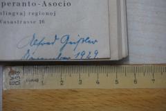 - (Alfred Geißler), Von Hand: Datum, Name; 'Alfred Geißler
Dezember 1929'. 