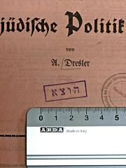 - (The National Library of Israel;Klejman, Jakub), Tektur: Name, Berufsangabe/Titel/Branche, Ortsangabe, Besitzwechsel: makuliert; 'Antykwariat J. Klejman Warsawa

הוצא'. 