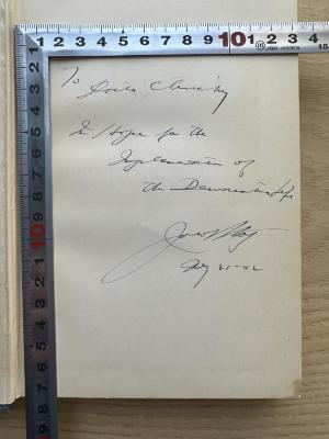 - (Katz, Jacob;Clinchy, Everett Ross), Von Hand: Ortsangabe, Autogramm, Datum, Widmung; 'To Rev. Clinchy
In hope for the
Implemenation of
the De[xxxxxxx]
Jacob Katz
Dez. 21 - 42'. 