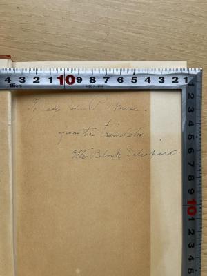 - (Block Schapiro, Etta), Von Hand: Widmung; 'To Judge John P. Nourse
from the translator
Etta Block Schapiro'. 