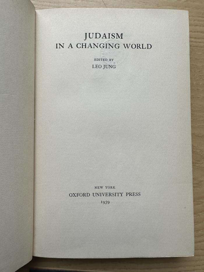 1 P 62 : Judaism in a changing world (1939)