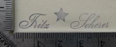 - (Scherer, Fritz), Stempel: Abbildung, Name; 'Fritz ★ Scherer'.  (Prototyp)