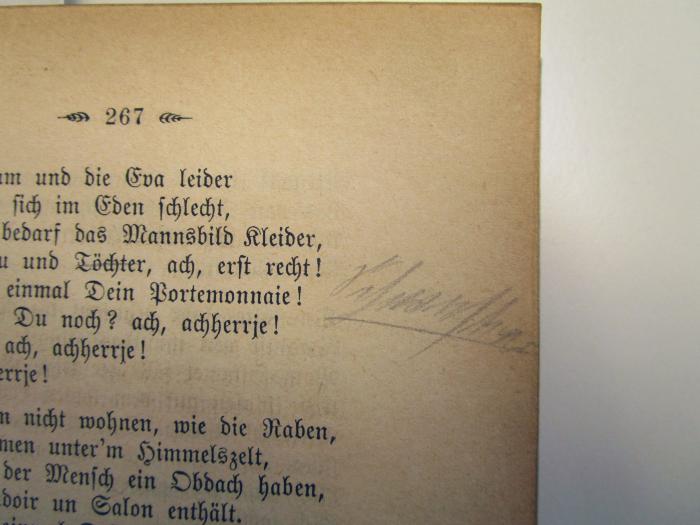 Cm 5521 c2: Gedichte in Frankfurter Mundart (1884);- (unbekannt), Von Hand: Annotation; 'Schwester'. 