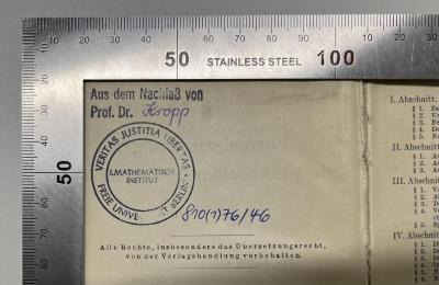 SH 500 S388+2 : Formelsammlung zur praktischen Mathematik (1937);- (Kropp, Gerhard), Stempel: Name, ; 'Aus dem Nachlaß von Prof. Dr. Kropp'.  (Prototyp)