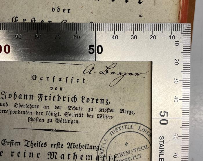 GB M 2091 : Grundriß der reinen und angewandten Mathematik oder erster Cursus der gesamten Mathematik (1827);-, Von Hand: Autogramm, Name; 'A. Lenger.[?]'