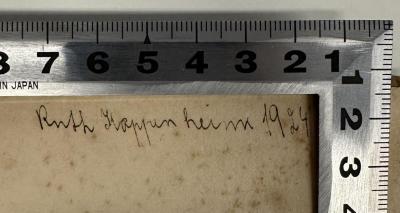 - (Hoppenheim, Ruth), Von Hand: Name, Datum; 'Ruth Hoppenheim, 1924'. 